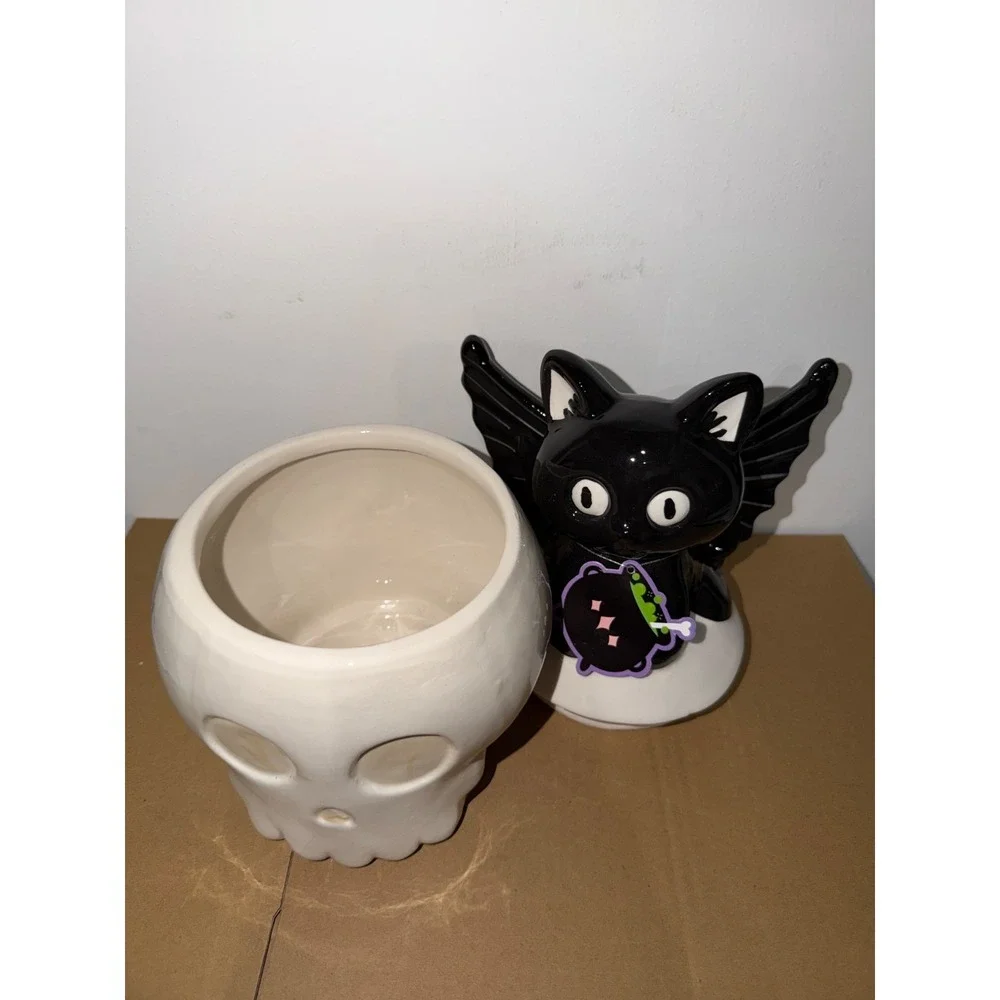 10 Strawberry Street Halloween Black Cat Batwings On Skull Cookie Jar Container